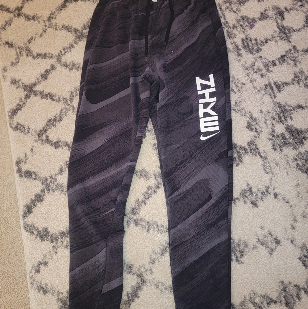 SOLD Nike joggers